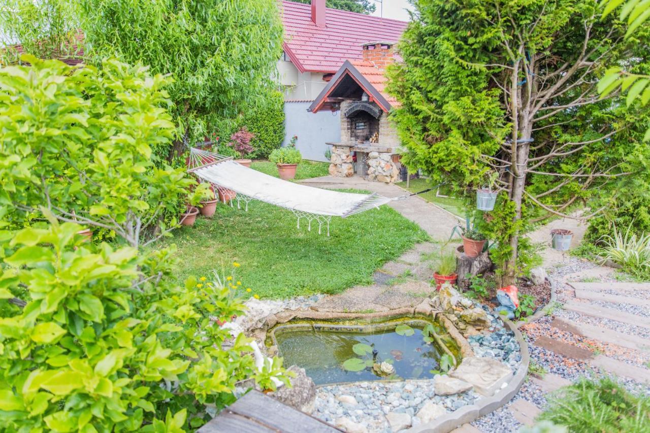 B&B Tara Garden Velika Gorica Extérieur photo